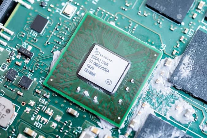 Seagate Nytro 1551 企业级 SSD 固态硬碟评测：SandForce 重出江湖精彩可期？